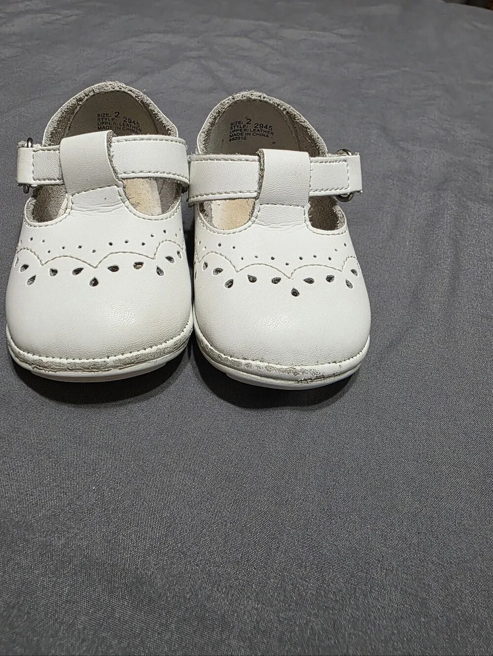 Angels White Girls Mary Jane Dress Shoes with Buckle